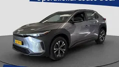Grijs metallic Nieuw 2025 Toyota bZ4X Active SUV | € 34.995 (Goede deal)