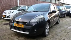 Gebruikt 2012 Renault Clio IV Collection Hatchback | € 3.950 (Eerlijke prijs)