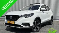Wit Gebruikt 2021 MG ZS Luxury Sedan | € 14.750 (Goede deal)