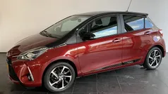 Rood Gebruikt 2019 Toyota Yaris Hybrid Executive Hatchback | € 18.245 (Goede deal)