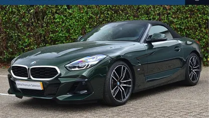 Groen Gebruikt 2024 BMW Z4 Executive Cabriolet | € 51.900 (Eerlijke prijs)