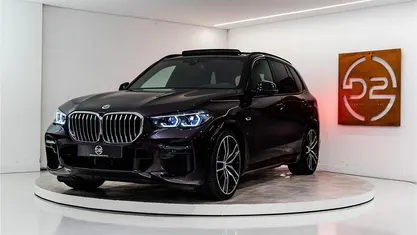 Occasion BMW X5 Executive 394 PK (289 kW) 2022 Rood SUV