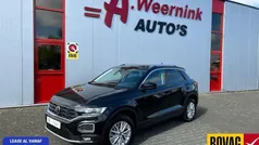Zwart Gebruikt 2021 VW T-Roc Business SUV | € 26.950 (Goede deal)