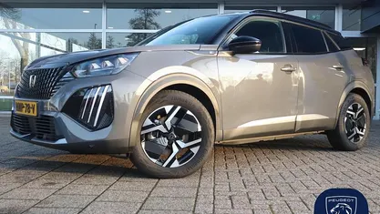 Grijs Occasion 2025 Peugeot e-2008 GT SUV | € 29.950 (Eerlijke prijs)