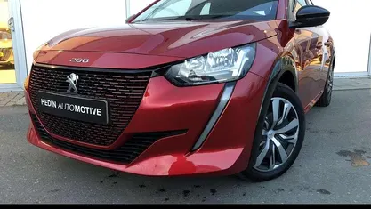 Gebruikt 2023 Peugeot e-208 Active Hatchback | € 17.945 (Eerlijke prijs)