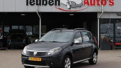 Occasion Dacia Sandero Stepway 84 PK (61 kW) 2011 Grijs Hatchback