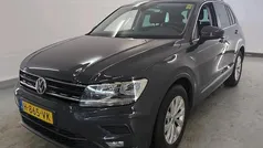 Grijs, metallic lak Gebruikt 2020 VW Tiguan Highline SUV | € 24.450 (Goede deal)
