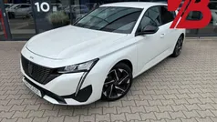 Wit Gebruikt 2022 Peugeot 308 Allure Hatchback | € 23.500 (Eerlijke prijs)