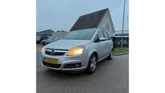 Grijs Gebruikt 2007 Opel Zafira Essentia MPV | € 1.550 (Goede deal)