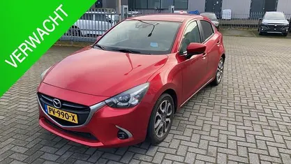 Occasion 2017 Mazda 2 Luxury Hatchback | € 11.925 (Eerlijke prijs)