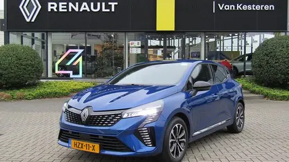 Blauw Gebruikt 2025 Renault Clio V Techno Hatchback | € 25.240 (Eerlijke prijs)
