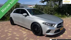 Grijs Gebruikt 2020 Mercedes A200 Hatchback | € 26.940 (Goede deal)