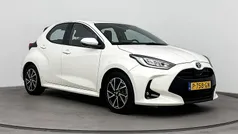 Wit Gebruikt 2022 Toyota Yaris Hybrid Hatchback | € 21.999 (Eerlijke prijs)