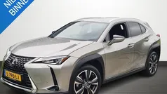 Grijs Gebruikt 2021 Lexus UX 250h SUV | € 27.949 (Eerlijke prijs)