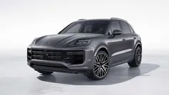 Grijs Gebruikt 2024 Porsche Cayenne Turbo E-Hybrid SUV | € 184.900 (Eerlijke prijs)