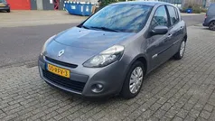 Grijs Gebruikt 2011 Renault Clio II Authentique Hatchback | € 2.999 (Eerlijke prijs)