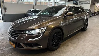 Bruin Gebruikt 2017 Renault Talisman Intens Stationwagen | € 8.750 (Goede deal)