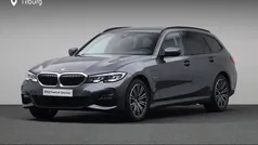 Gebruikt 2022 BMW 330e Executive Stationwagen | € 40.880 (Eerlijke prijs)