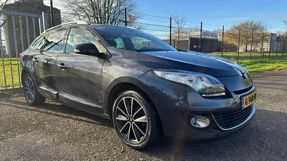 Zwart Gebruikt 2013 Renault Mégane GrandTour Bose Edition Stationwagen | € 3.650 (Goede deal)