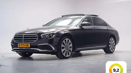 Grijs Gebruikt 2022 Mercedes E450 Exclusive Sedan | € 54.945 (Eerlijke prijs)