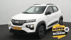 Wit Gebruikt 2023 Dacia Spring Essentiel Hatchback | € 13.950 (Eerlijke prijs)