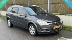 Grijs Gebruikt 2010 Opel Astra Edition Stationwagen | € 3.450 (Goede deal)