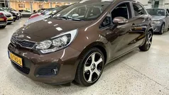 Bruin Gebruikt 2012 Kia Rio Plus Hatchback | € 6.950 (Eerlijke prijs)