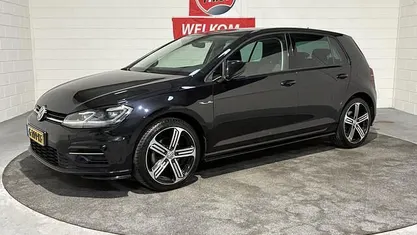 Occasion 2018 VW Golf VII Highline Hatchback | € 16.950 (Eerlijke prijs)
