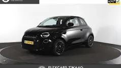 Zwart Gebruikt 2022 Fiat 500e Icon Hatchback | € 18.900 (Eerlijke prijs)
