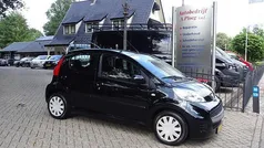 Zwart Gebruikt 2012 Peugeot 107 Hatchback | € 2.650 (Eerlijke prijs)
