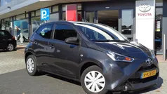 Grijs Gebruikt 2021 Toyota Aygo Hatchback | € 10.850 (Eerlijke prijs)