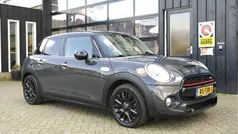 Grijs, metallic lak Gebruikt 2015 Mini Cooper S Business Hatchback | € 17.999 (Eerlijke prijs)
