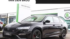 Zwart Gebruikt 2022 Skoda Octavia RS Stationwagen | € 30.900 (Eerlijke prijs)