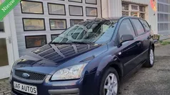 Blauw Gebruikt 2006 Ford Focus Stationwagen | € 1.750 (Eerlijke prijs)