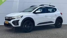 Gebruikt 2023 Dacia Sandero Expression Hatchback | € 16.735 (Eerlijke prijs)