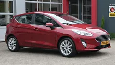 Rood Gebruikt 2017 Ford Fiesta Titanium Hatchback | € 11.400 (Eerlijke prijs)