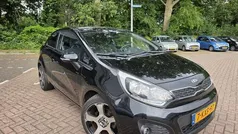 Zwart Gebruikt 2014 Kia Rio Plus Hatchback | € 5.899 (Goede deal)