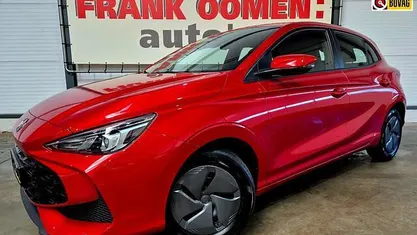 Occasion MG MG3 Comfort 102 PK (75 kW) 2025 Rood Hatchback