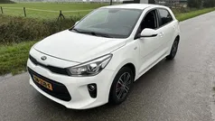Wit Gebruikt 2018 Kia Rio Hatchback | € 8.950 (Eerlijke prijs)