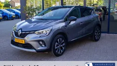 Grijs, metallic lak Gebruikt 2024 Renault Captur Techno SUV | € 23.740 (Eerlijke prijs)