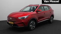 Rood Gebruikt 2023 MG ZS Luxury Sedan | € 21.444 (Eerlijke prijs)