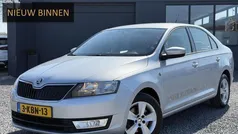 Grijs Gebruikt 2013 Skoda Rapid Ambition Hatchback | € 6.443 (Eerlijke prijs)