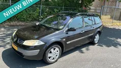 Zwart, metallic lak Gebruikt 2004 Renault Mégane GrandTour Expression Stationwagen | € 999 (Eerlijke prijs)
