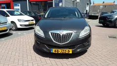 Grijs, metallic lak Gebruikt 2009 Lancia Delta Hatchback | € 1.150 (Goede deal)