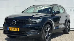 Zwart Gebruikt 2021 Volvo XC40 R-Design SUV | € 32.400 (Eerlijke prijs)