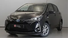 Zwart Gebruikt 2019 Toyota Yaris Hybrid Hatchback | € 16.975 (Goede deal)