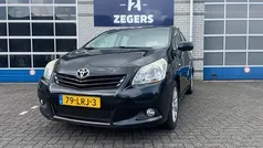 Zwart Gebruikt 2010 Toyota Verso Business Edition MPV | € 5.250 (Goede deal)