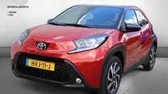 Rood Gebruikt 2023 Toyota Aygo Premium Hatchback | € 19.445 (Goede deal)