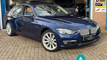 Occasion BMW 320 Luxury Line 184 PK (135 kW) 2018 Blauw Sedan