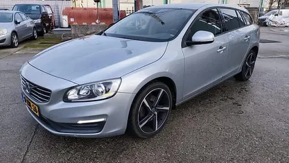 Occasion 2014 Volvo V60 Kinetic Stationwagen | € 4.900 (Eerlijke prijs)